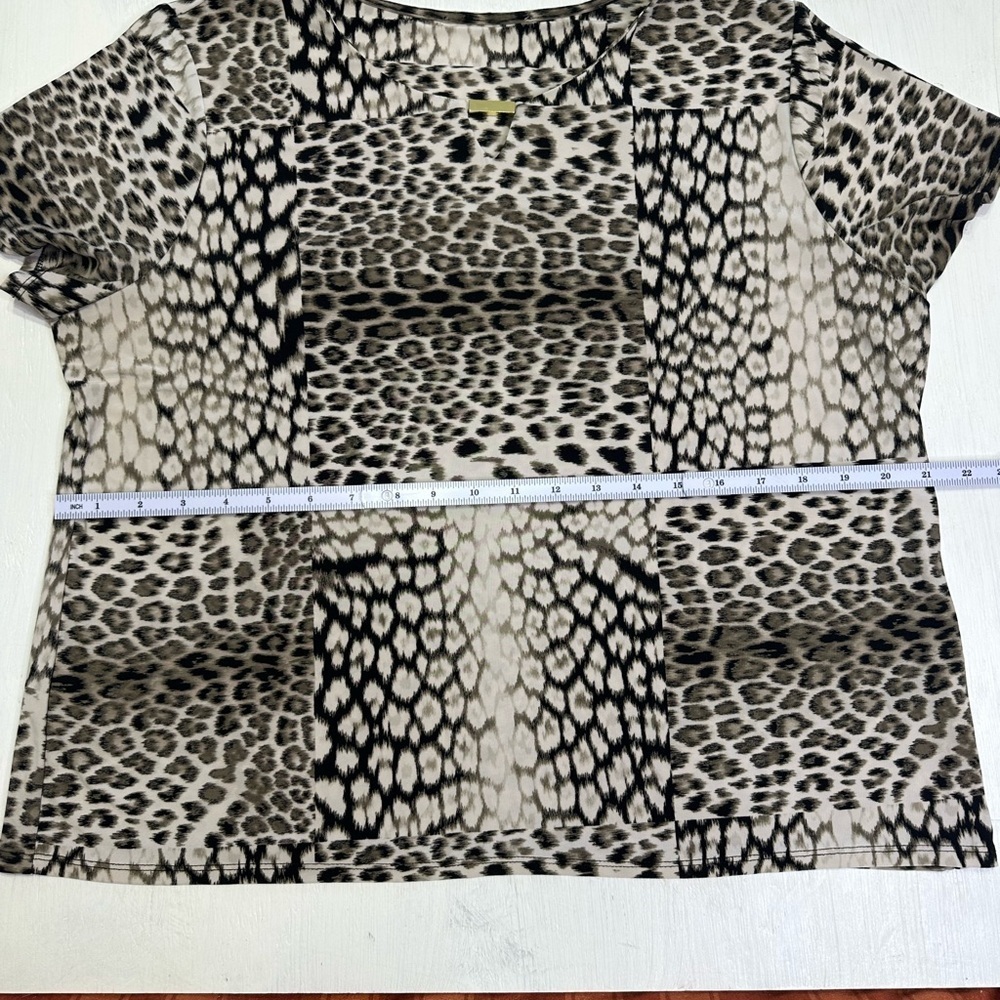 Petite Large Animal Print Patchwork Top Stretch Short Sleeve Blouse - Picture 4 of 6
